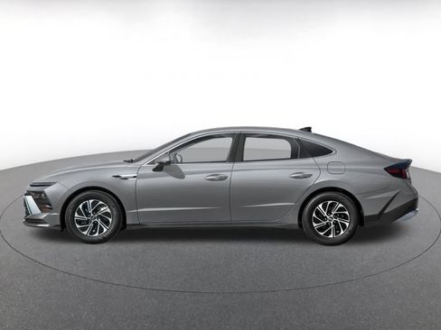 Used 2026 Hyundai Sonata Blue FWD image 3
