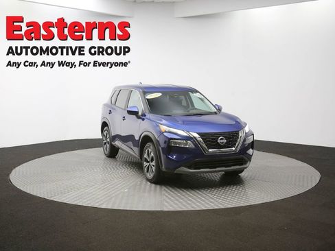 Used 2023 Nissan Rogue SV image 49