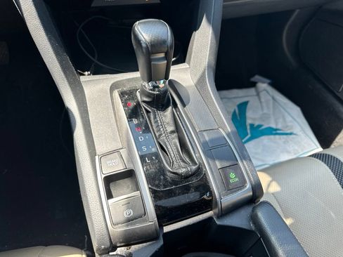 Used 2020 Honda Civic EX-L image 26