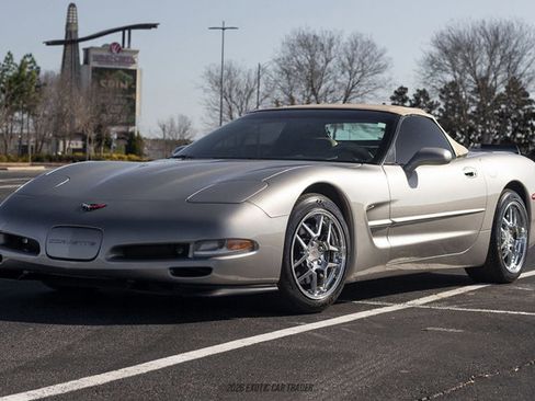 Used 1999 Chevrolet Corvette Convertible w/ Memory Pkg image 16