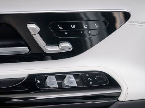 Used 2024 Mercedes-Benz SL 55 AMG 4MATIC image 37