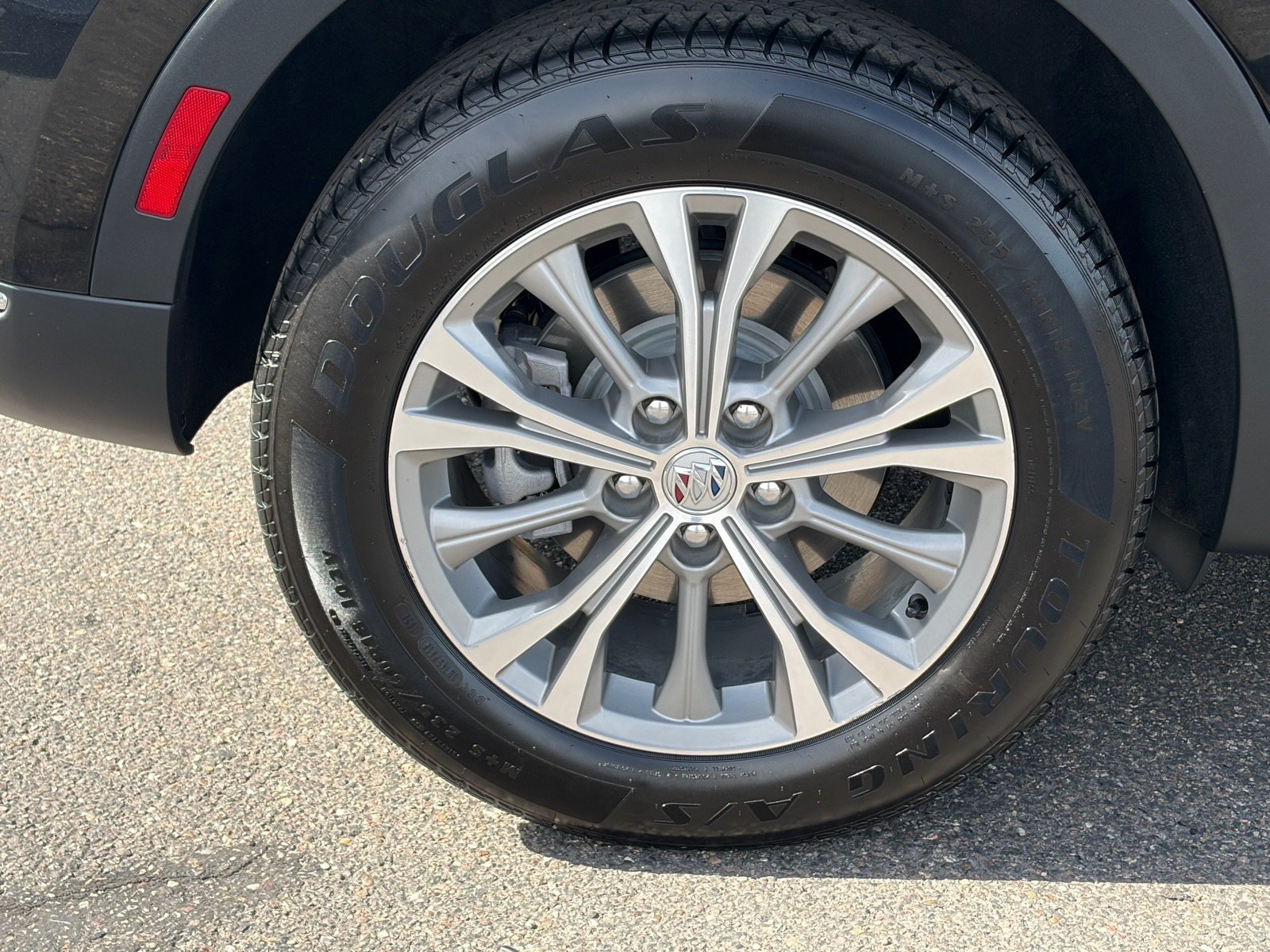 Used 2023 Buick Envision Preferred FWD image 10