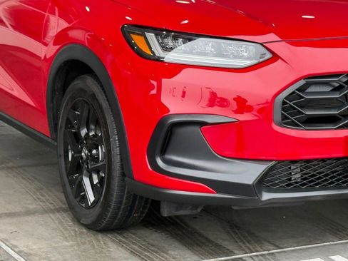 Used 2025 Honda HR-V Sport image 8