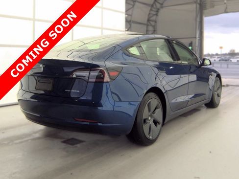 Used 2022 Tesla Model 3 Long Range AWD/4WD image 5