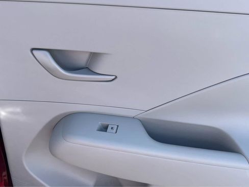 Certified 2026 Hyundai Kona SE AWD/4WD image 21
