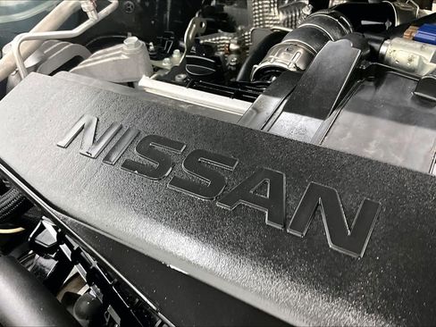 Used 2024 Nissan Rogue S FWD image 32