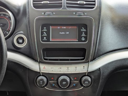 Used 2020 Dodge Journey SE w/ Blacktop Package FWD image 22