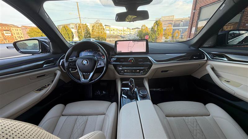 Used 2021 BMW 530i xDrive w/ Premium Package AWD/4WD image 23