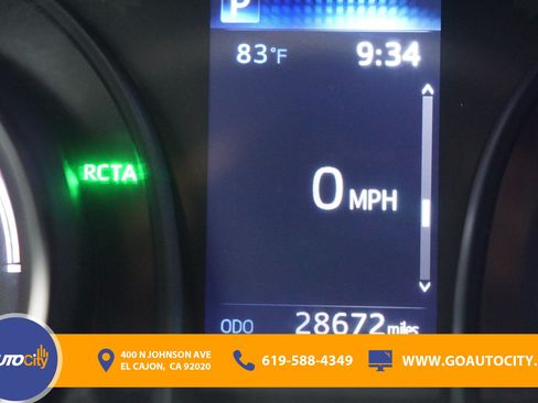 Used 2024 Toyota Camry SE w/ Audio Upgrade Package FWD image 3