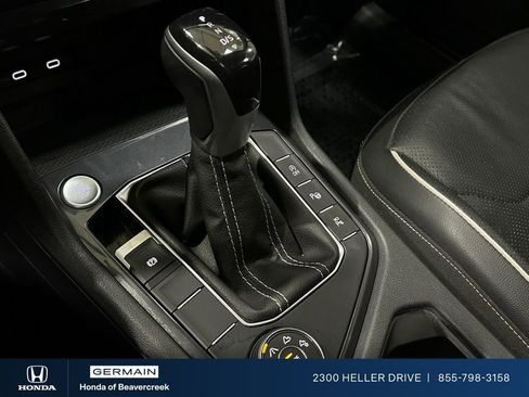 Used 2022 Volkswagen Tiguan SEL R-Line image 25