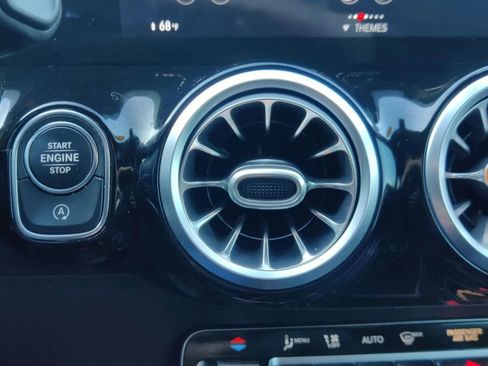 Used 2021 Mercedes-Benz GLA 35 AMG 4MATIC image 39