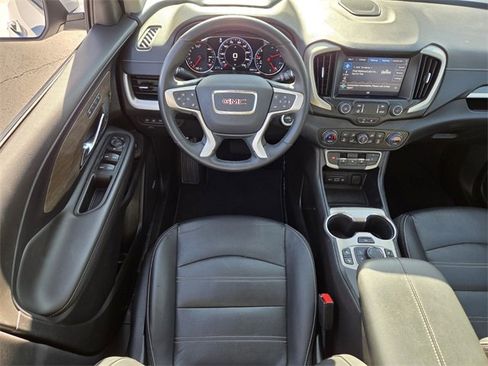 Used 2023 GMC Terrain Denali image 12