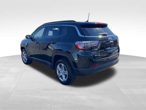 Used 2024 Jeep Compass Latitude w/ Altitude Special Edition image 5