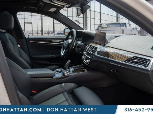 Used 2020 BMW 530i w/ Convenience Package RWD image 29