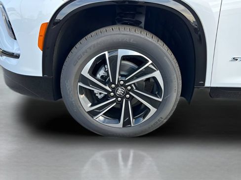 New 2026 Buick Enclave Sport Touring w/ Power Package AWD/4WD image 32