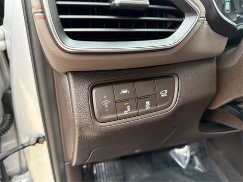 Used 2019 Hyundai Santa Fe FWD image 19