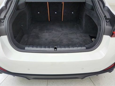 Used 2025 BMW i4 eDrive40 image 14