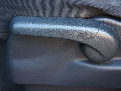 Used 2010 Honda CR-V LX image 23