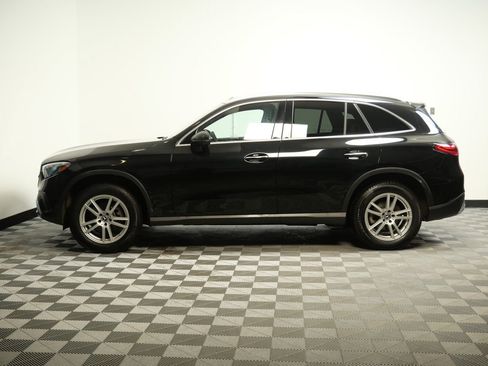 Used 2023 Mercedes-Benz GLC 300 4MATIC image 5