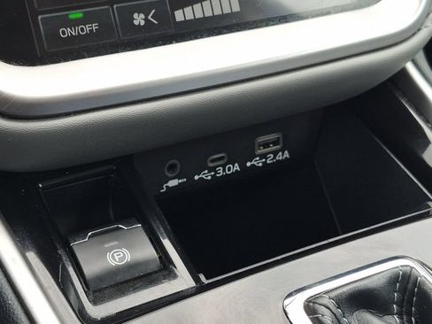 Used 2024 Subaru Legacy Limited AWD/4WD image 18