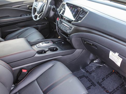 Certified 2024 Honda Ridgeline TrailSport image 17