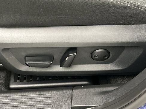 Certified 2022 Nissan Rogue SV image 12