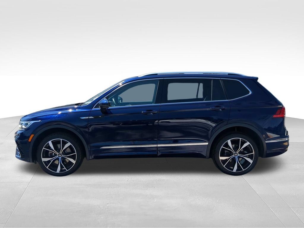 Certified 2023 Volkswagen Tiguan SEL R-Line AWD/4WD image 7