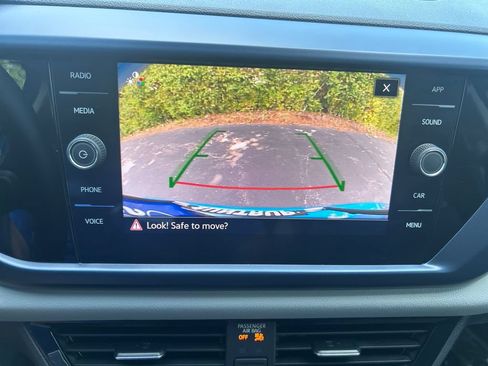 Used 2023 Volkswagen Taos SE w/ Panoramic Sunroof Package AWD/4WD image 24