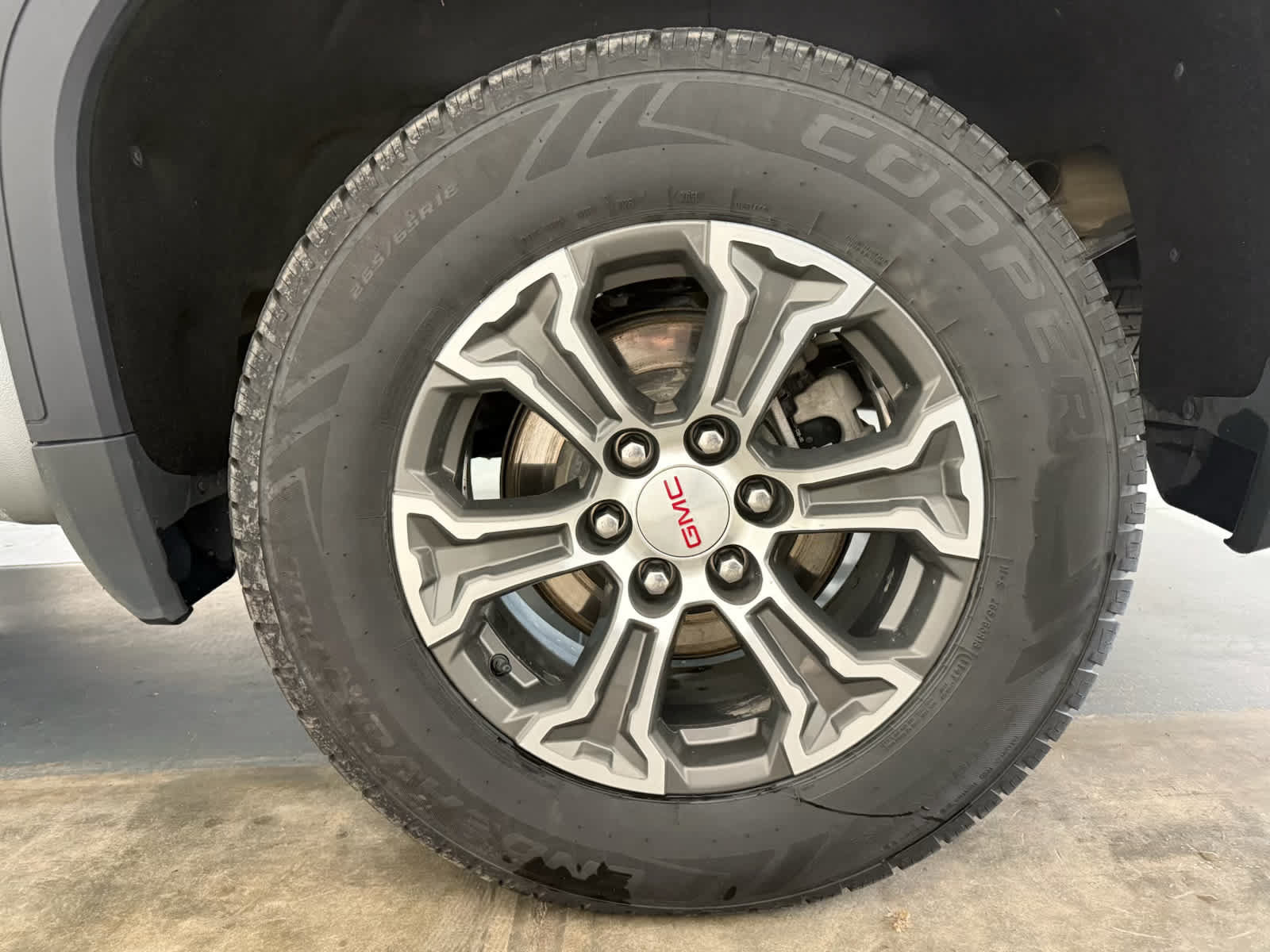 Used 2024 GMC Sierra 1500 SLT AWD/4WD image 10