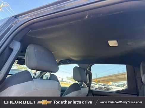 Used 2025 Toyota Tacoma SR5 image 9