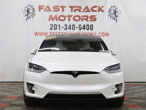 Used 2020 Tesla Model X Long Range AWD/4WD image 2