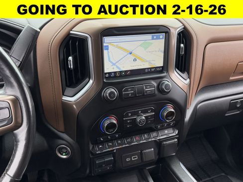Used 2021 Chevrolet Silverado 1500 High Country w/ Technology Package image 19