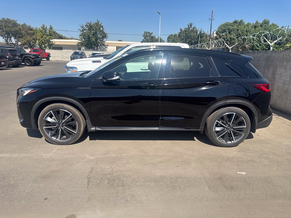 Used 2023 INFINITI QX50 Sport FWD image 4