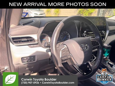 Used 2021 Toyota Highlander Platinum AWD/4WD image 10