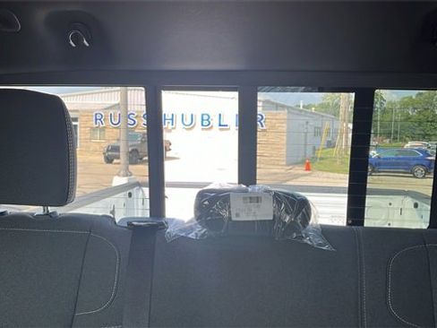 Used 2024 RAM 2500 Tradesman w/ Chrome Appearance Group image 15