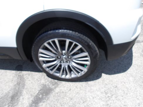 Used 2024 Cadillac XT4 Premium Luxury AWD/4WD image 25