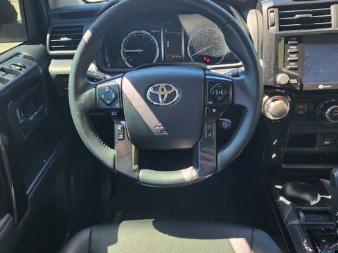 Used 2020 Toyota 4Runner Venture w/ Moonroof Package AWD/4WD image 13