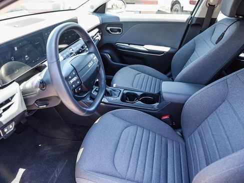 Used 2025 Kia K4 EX FWD image 22