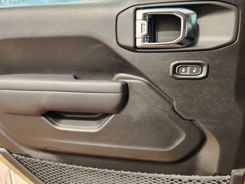 New 2026 Jeep Gladiator Sport image 17