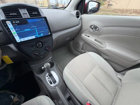 Used 2016 Nissan Versa SV image 15