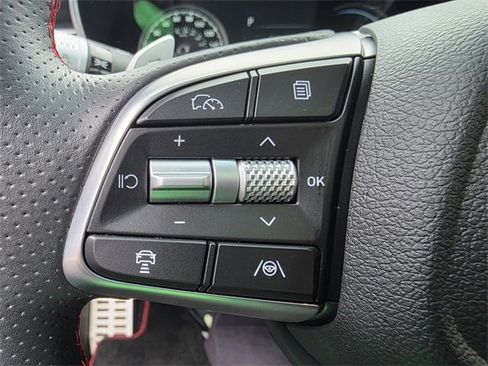 Used 2025 Genesis G70 3.3T Advanced image 12