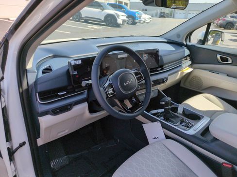 New 2026 Kia Carnival EX FWD image 18