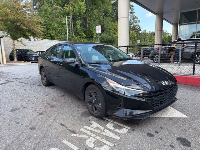 Certified 2023 Hyundai Elantra SEL FWD image 2