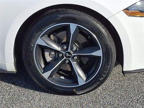 Used 2022 Ford Mustang Convertible w/ Equipment Group 101A image 8