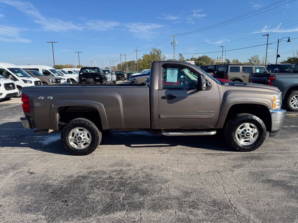 Used 2013 Chevrolet Silverado 2500 LT w/ Convenience Package AWD/4WD image 2
