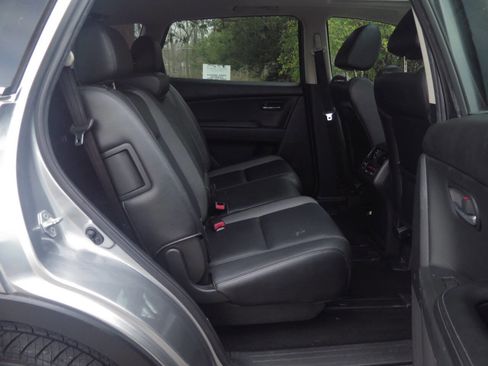 Used 2010 MAZDA CX-9 Touring w/ Moonroof & Bose Audio Pkg image 14