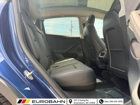 Used 2023 Tesla Model Y Performance AWD/4WD image 18