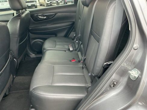 Used 2020 Nissan Rogue SL w/ Premium Package image 12