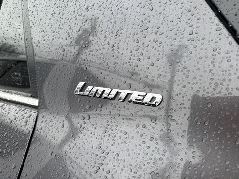 Used 2022 Toyota 4Runner Limited image 8