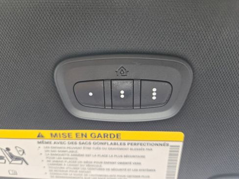 Used 2019 Chrysler Pacifica Limited w/ Advanced Safetytec Group FWD image 44